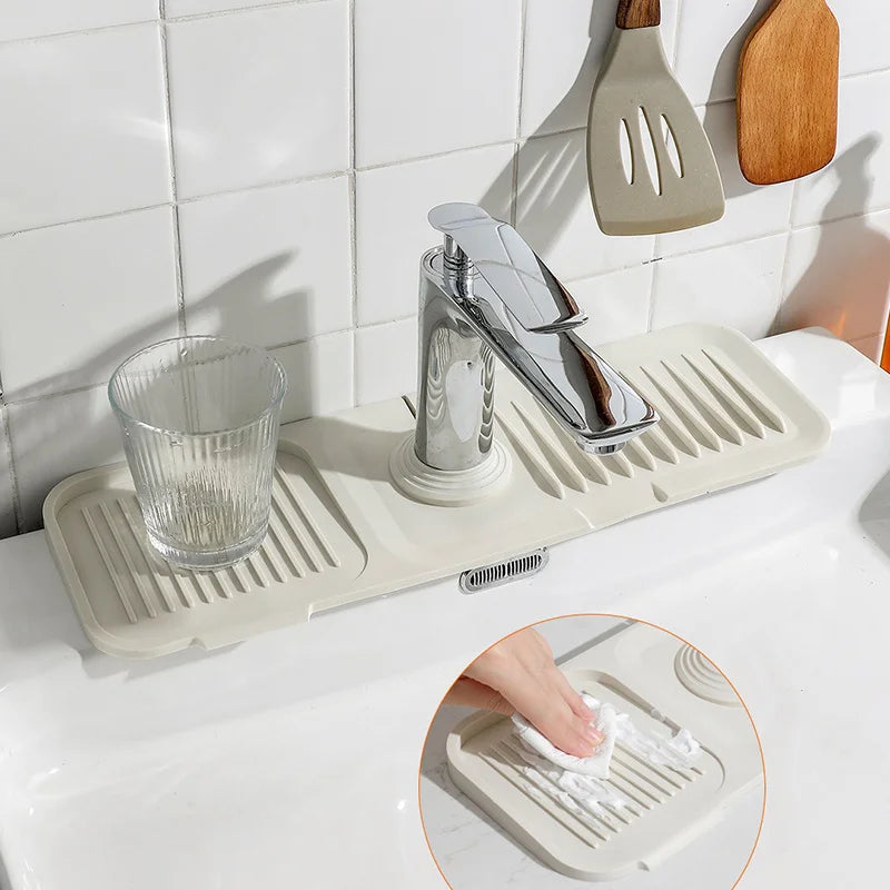 Kitchen Silicone Sink Faucet Splash Pad Splash Catcher Countertop Protector Mat Draining Pad Drainage Drying Pad Kitchen Gadgets