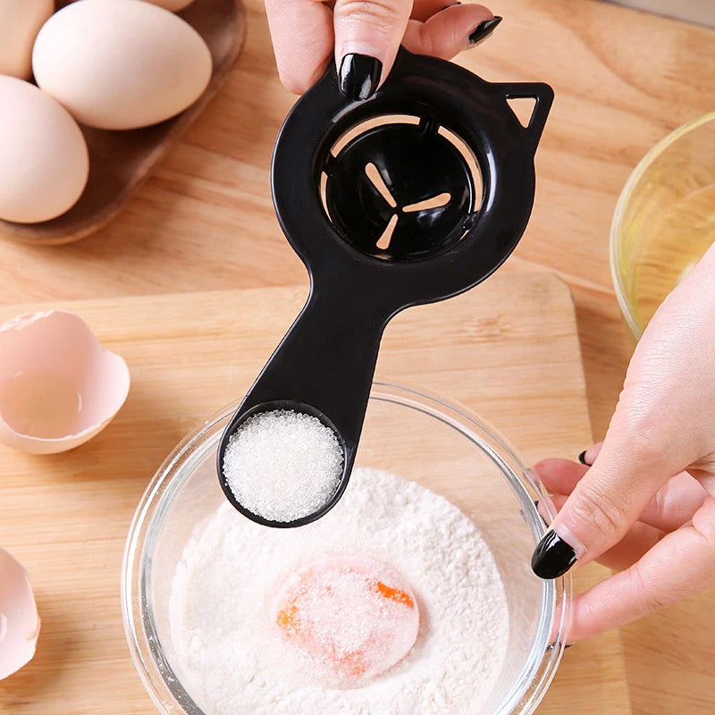 2-in-1 Perfect Kitchen Gadget Cute Cartoon Cat Egg Separator & Measuring Cup Easy Yolk & White Filter For Baking And Cooking,