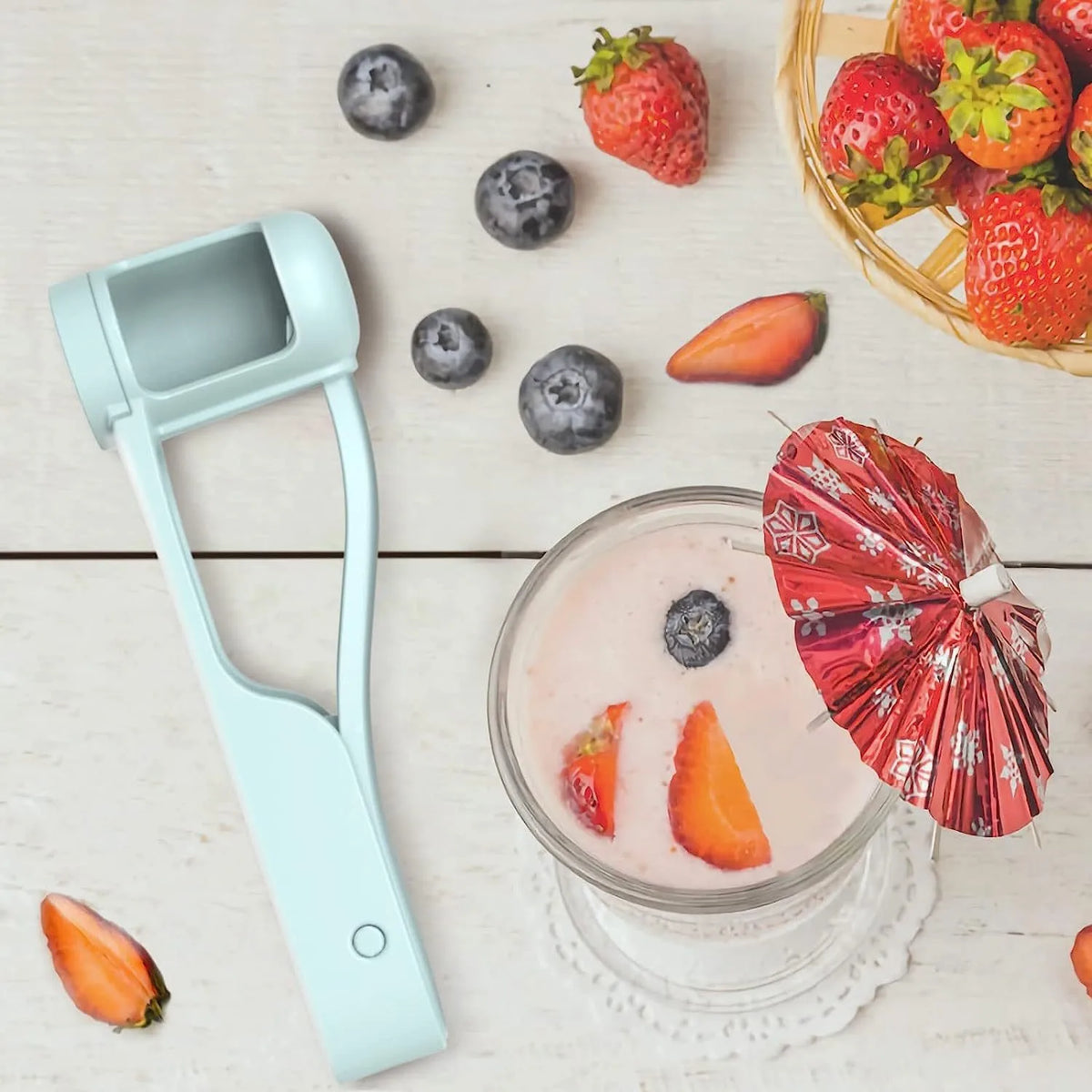 Grape Cutter Kitchen Gadgets Fruit Slicer Convenient for Cutting Small Fruits Easy for Children To Eat