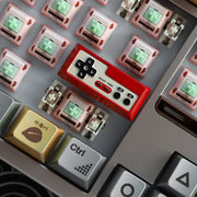 Original Red White Gaming Console Retro Enter keycap Mechanical Keyboard Metal PC Gaming Keyboard Collect gift keycap