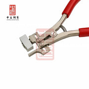 High quality piano repair tools, including pinching pliers, keyboard pliers, and hammer pliers, easy to carry