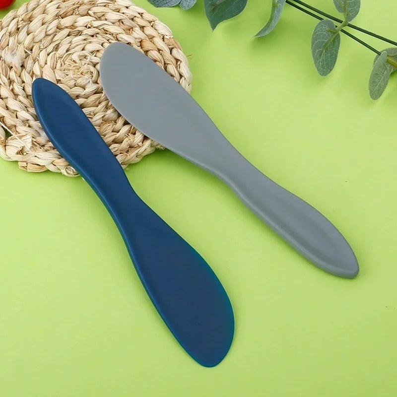 Kitchen Plastic Butter Cutter Cheese Jam Spreaders Wipe Cream Cutter Utensil Multifunction Butter BreadKnife Kitchen Gadget