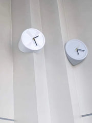 Living Room Silent Wall Clocks Simple Non-Ticking Punch-Free Corner Wall Clock Bedroom Technology Luxury Art Home Decoration