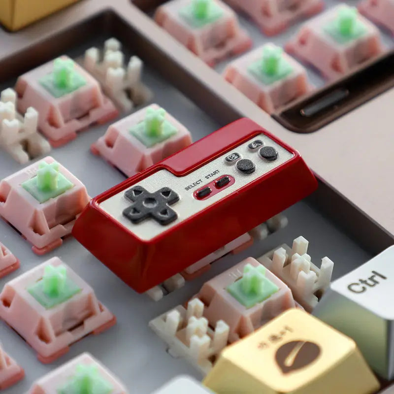Original Red White Gaming Console Retro Enter keycap Mechanical Keyboard Metal PC Gaming Keyboard Collect gift keycap