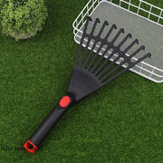 【E】1Pc Garden Grass Leaf Rake Plastic Rake Gardening Rake Lawn Hand Tool With Handle Tool For Garden Maintenance Plant Care