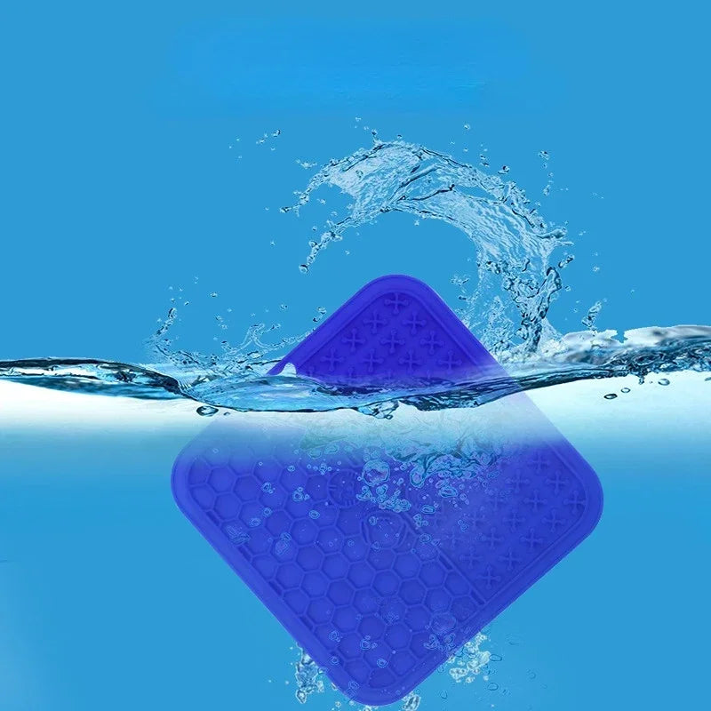 Silicone Dog Supplies: Pet Lick Mat, Slow Food Plate, Bathing Distraction Sucker, Food Training Feeder