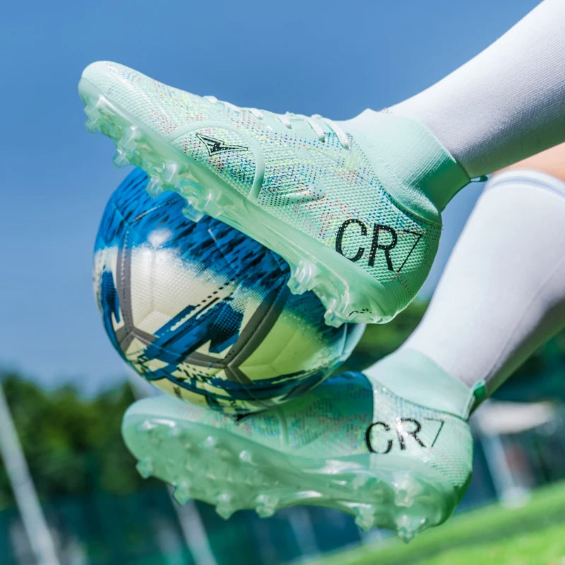 New Men Soccer Shoes Society Cleats Professional Football Boots Indoor Fast Football Field Boots Sneaker Boy Original Training