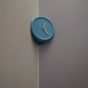 Living Room Silent Wall Clocks Simple Non-Ticking Punch-Free Corner Wall Clock Bedroom Technology Luxury Art Home Decoration