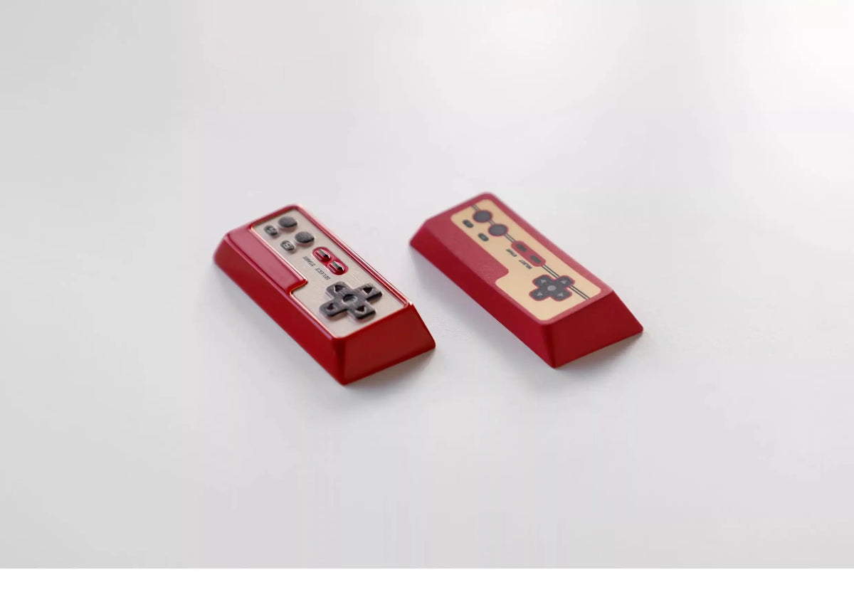 Original Red White Gaming Console Retro Enter keycap Mechanical Keyboard Metal PC Gaming Keyboard Collect gift keycap